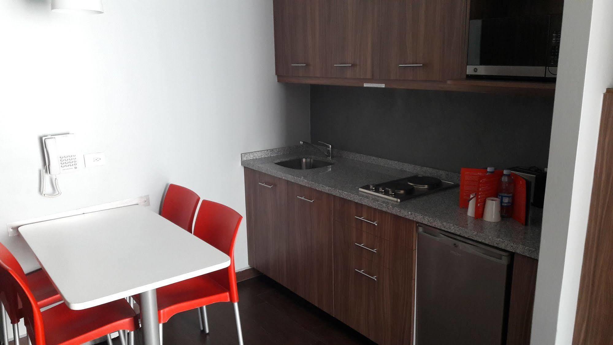 Hotel Block Suites Мехіко Екстер'єр фото