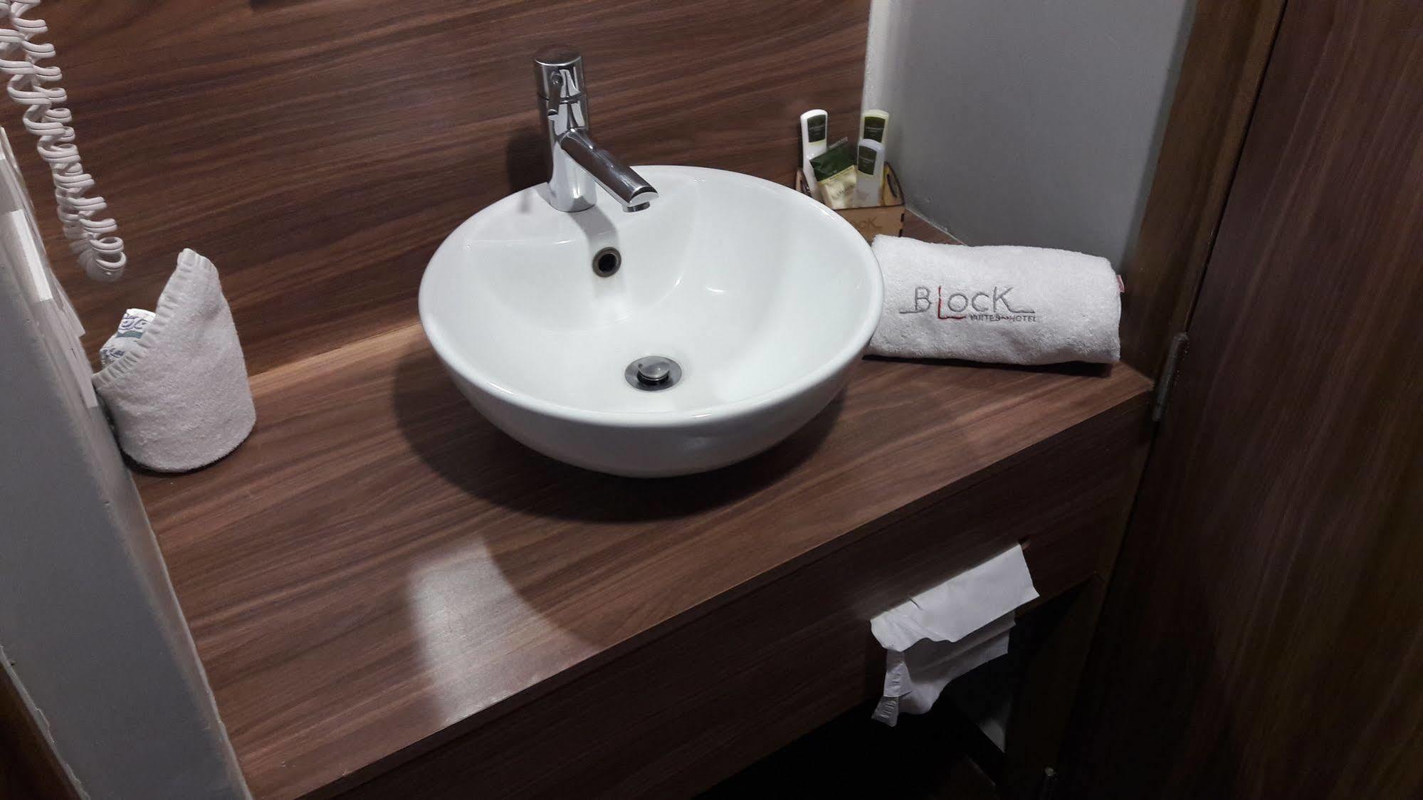 Hotel Block Suites Мехіко Екстер'єр фото